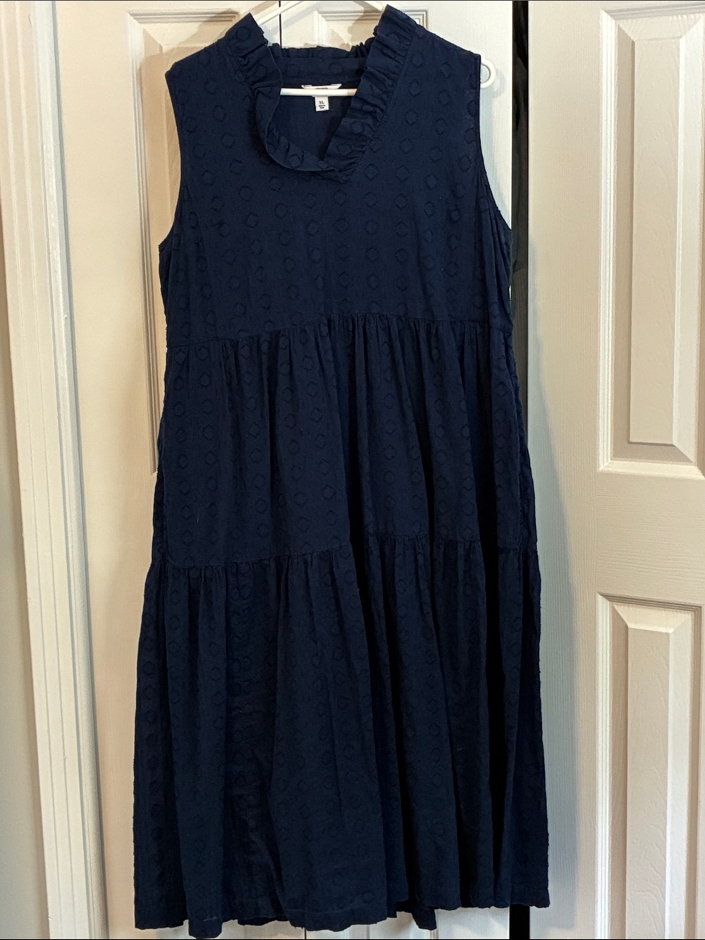 Crown & Ivy Women’s Navy Blue V-Neck Eyelet Tiered Sleeveless Maxi Dress-XL